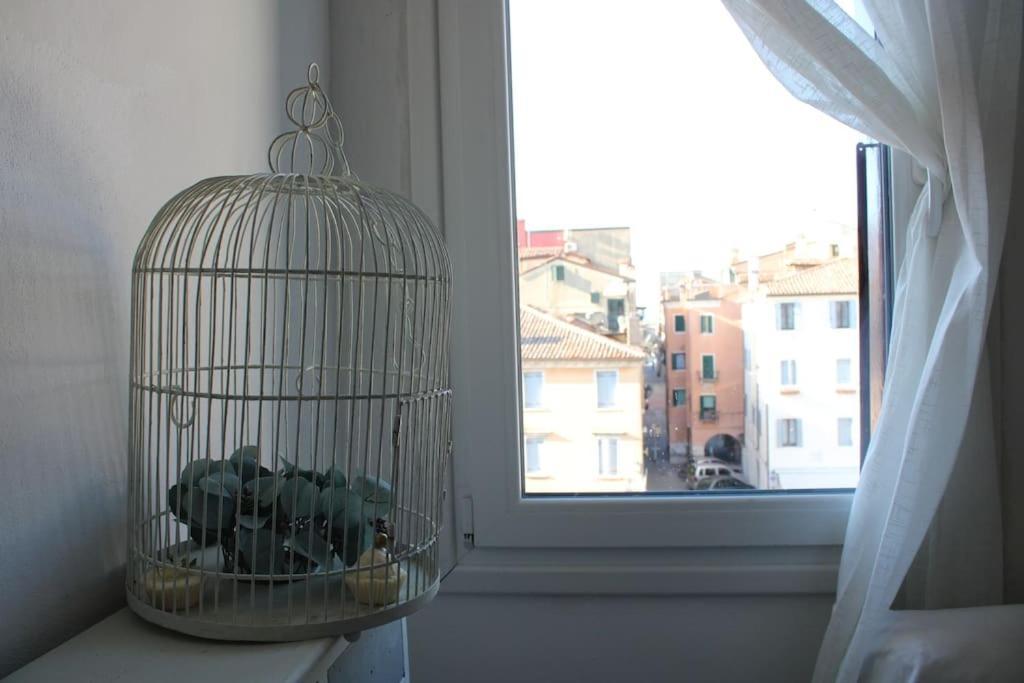 Apartment With Terrace In Chioggia'S Main Square Exterior photo